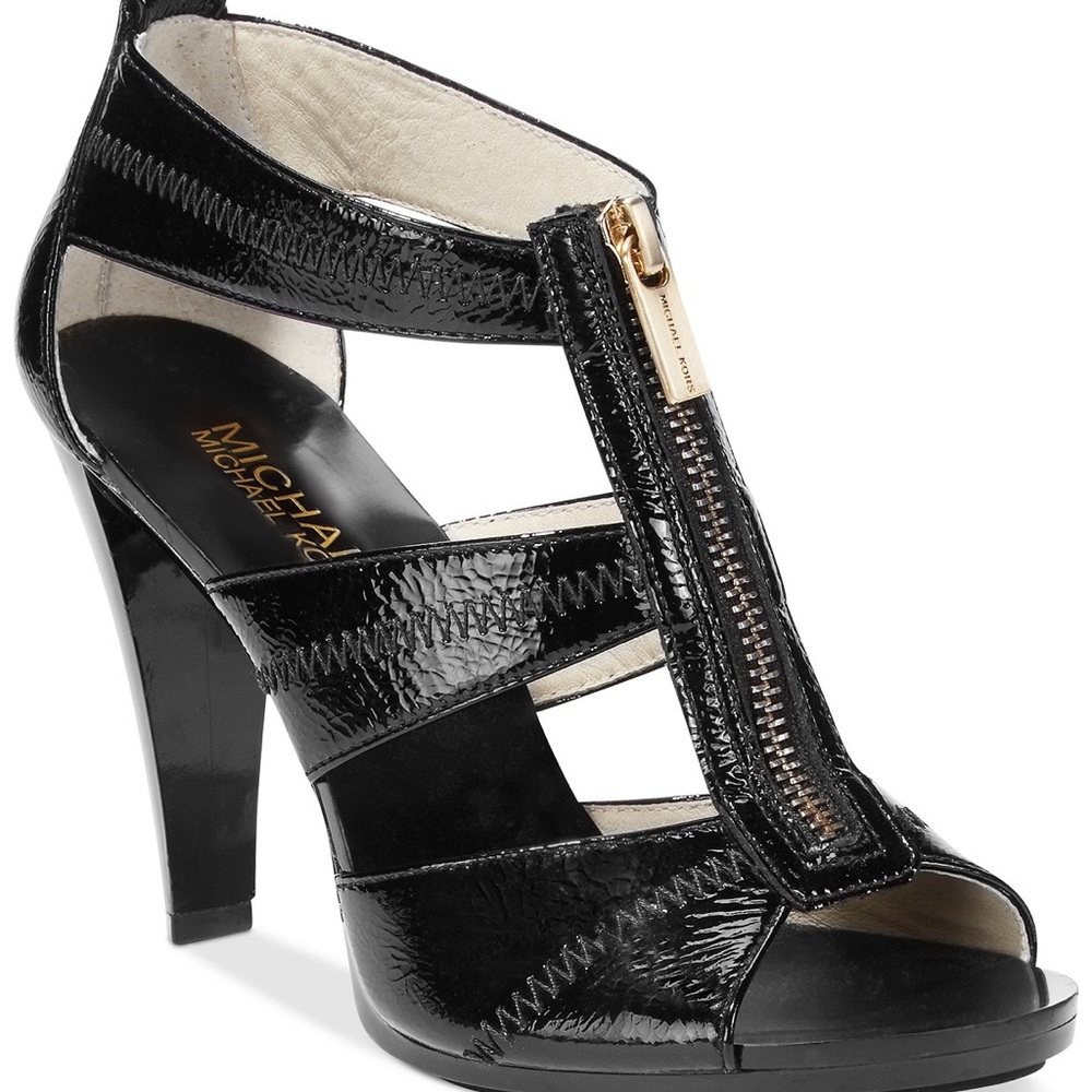 👡 Michael Kors Berkeley T Strap sandals 👡